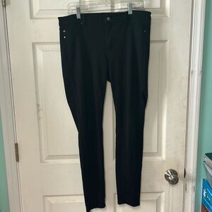 Liverpool size 12/31 Metallic Speckle (black) pants